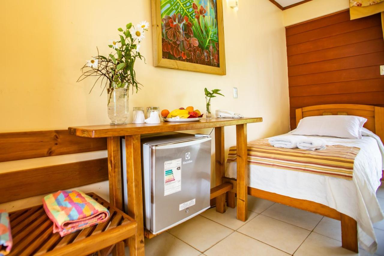 Hostal Uruhao Hanga Roa Buitenkant foto