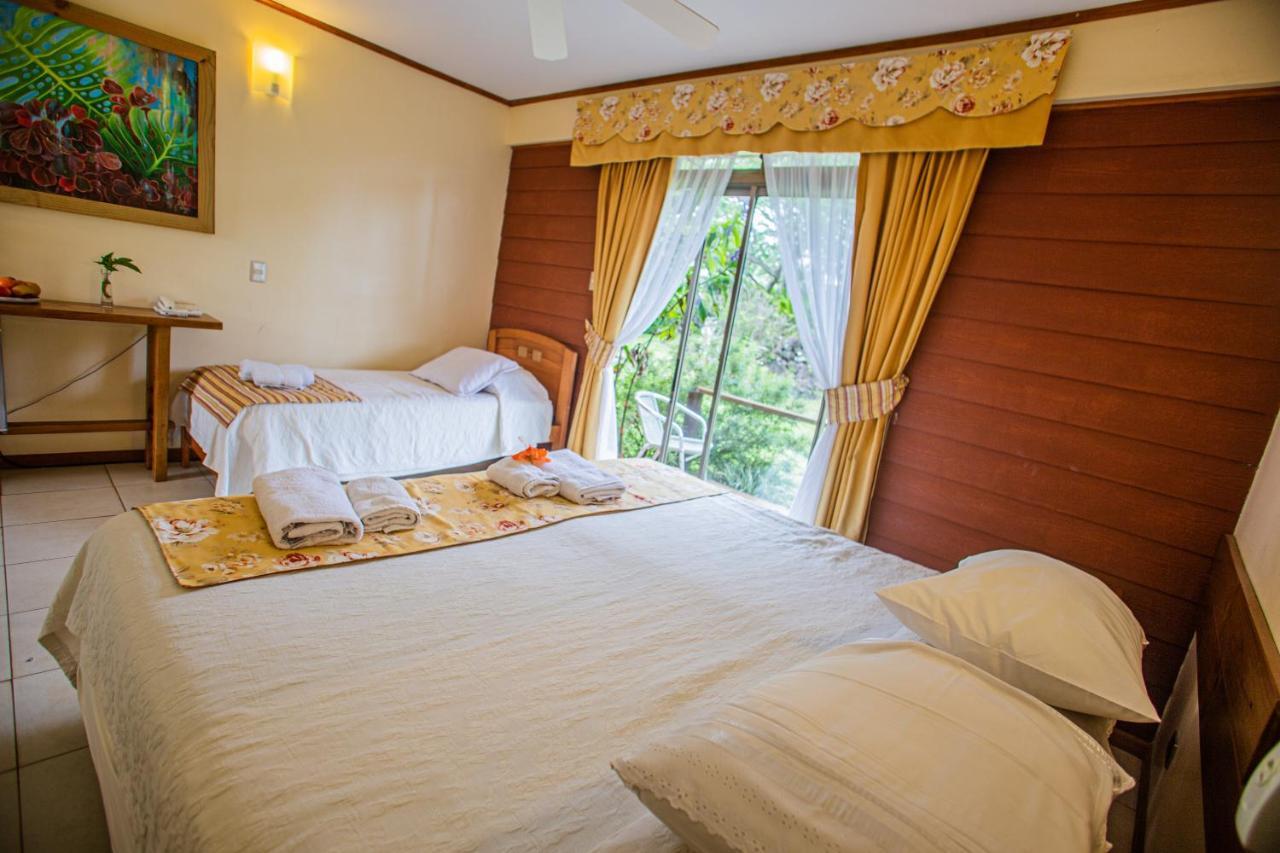 Hostal Uruhao Hanga Roa Buitenkant foto