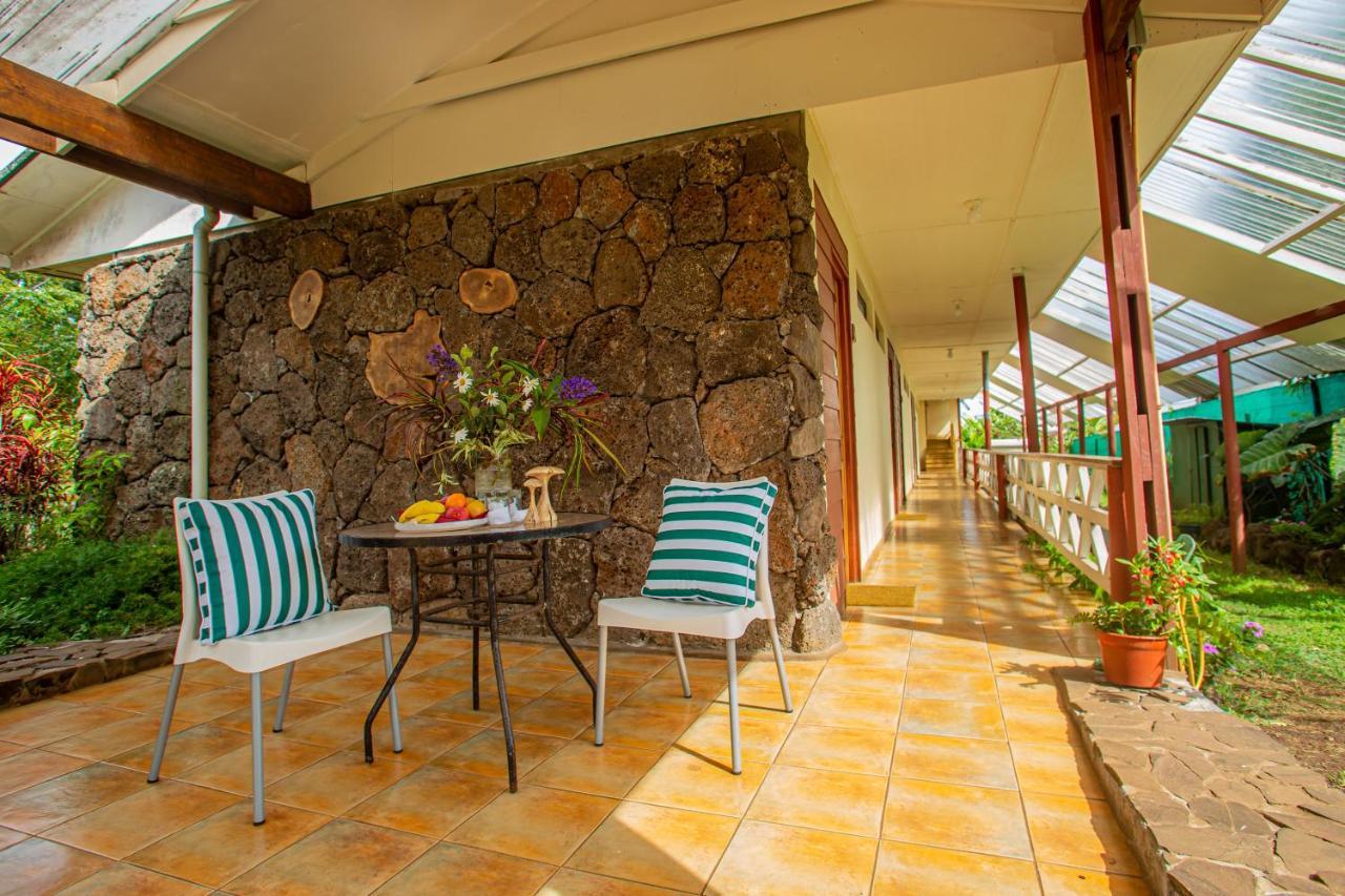 Hostal Uruhao Hanga Roa Buitenkant foto