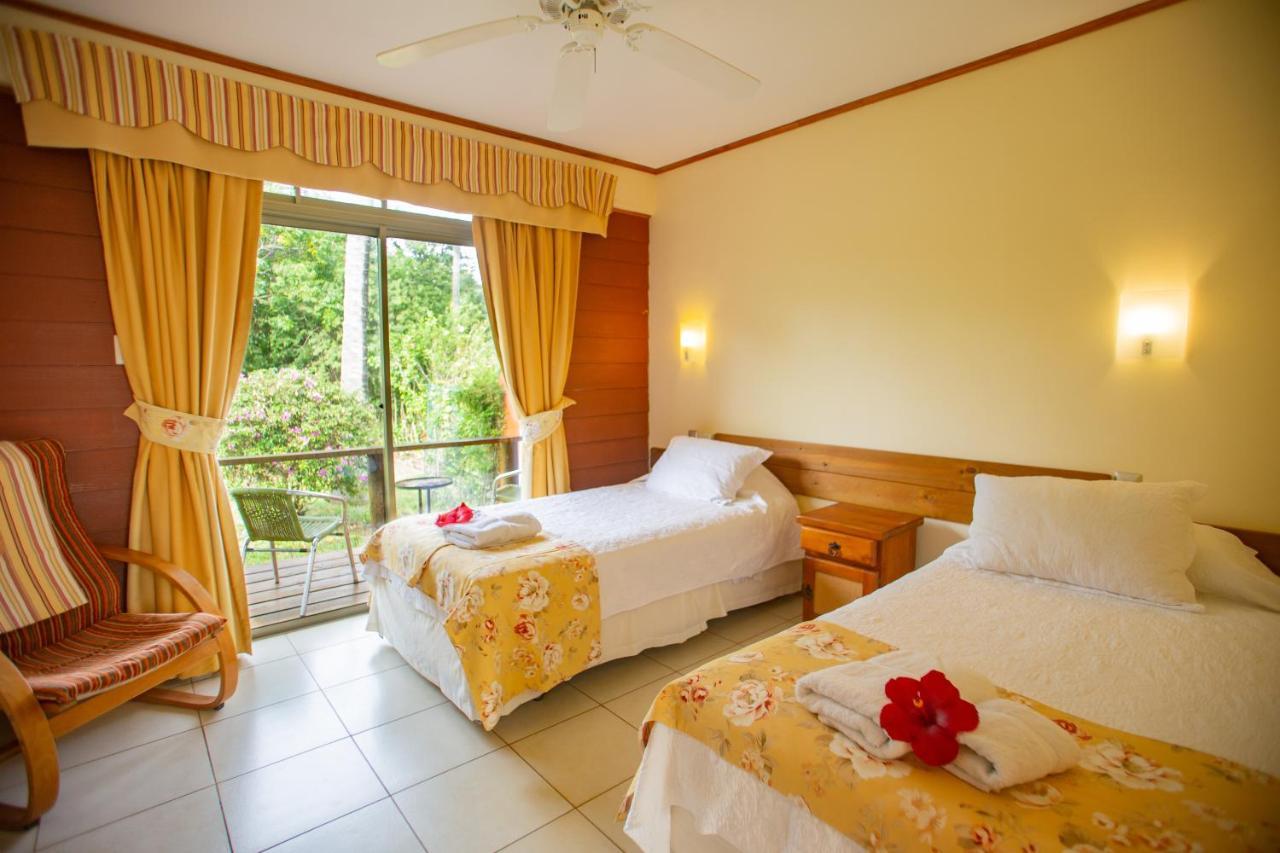 Hostal Uruhao Hanga Roa Buitenkant foto