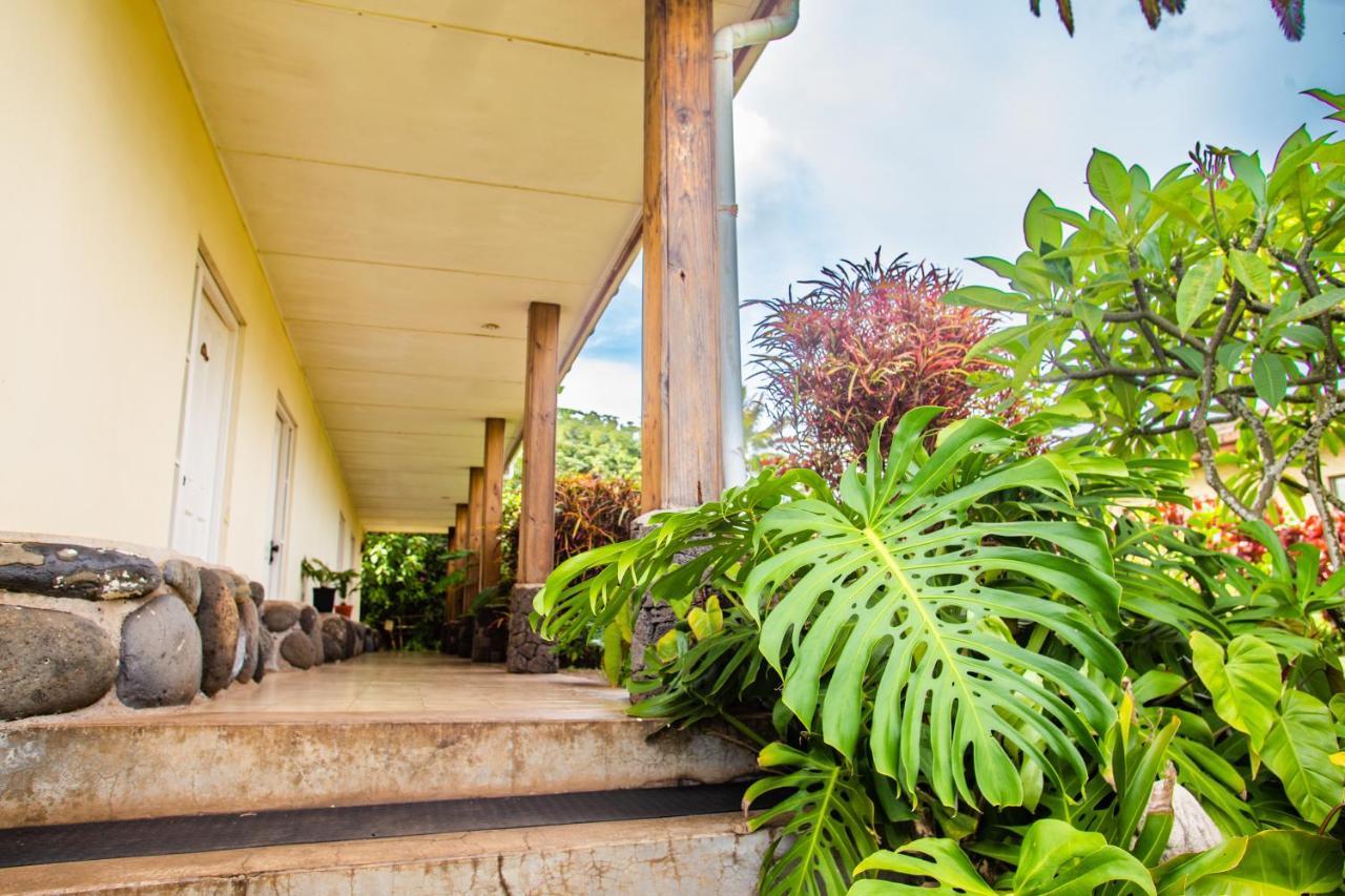 Hostal Uruhao Hanga Roa Buitenkant foto
