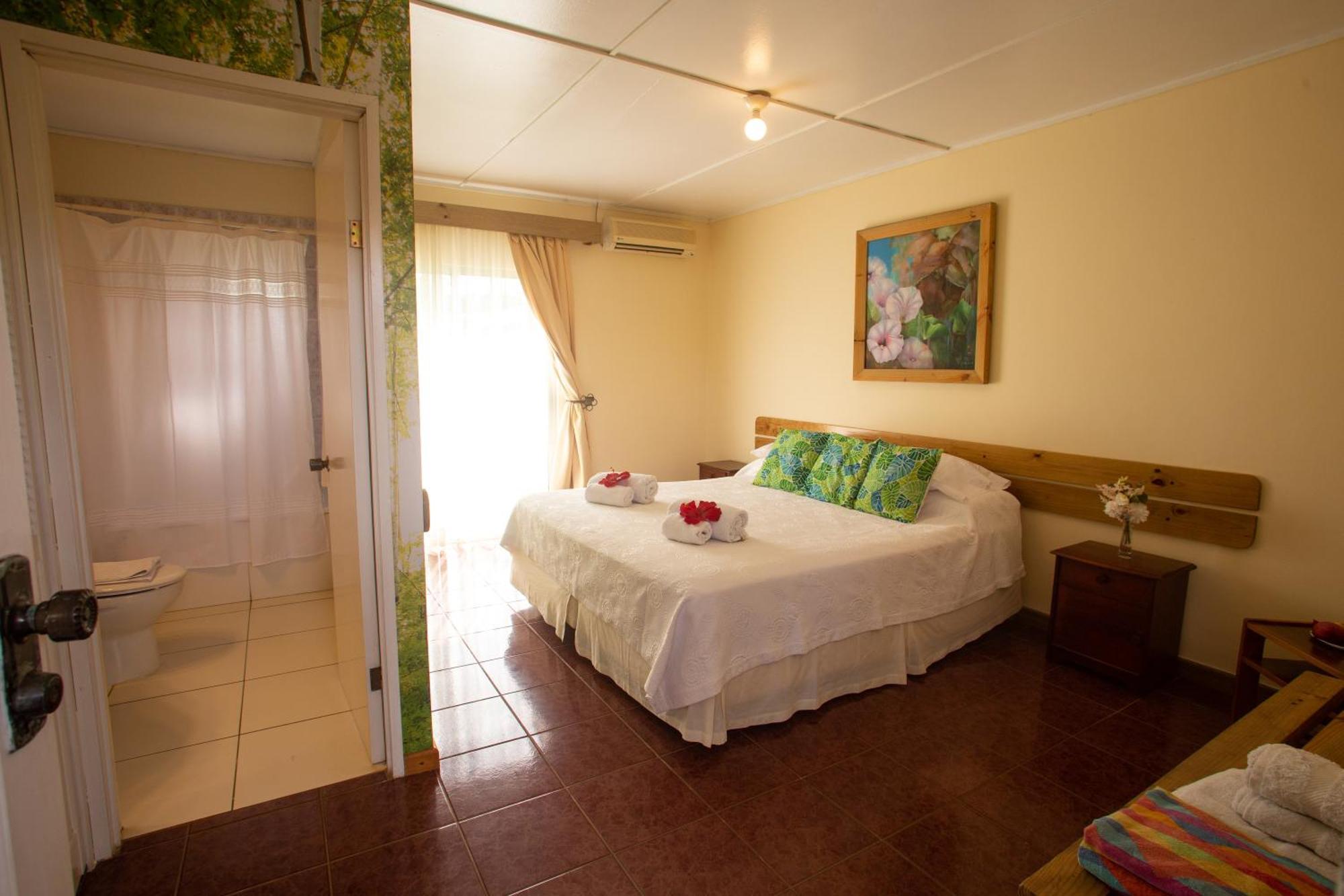 Hostal Uruhao Hanga Roa Buitenkant foto