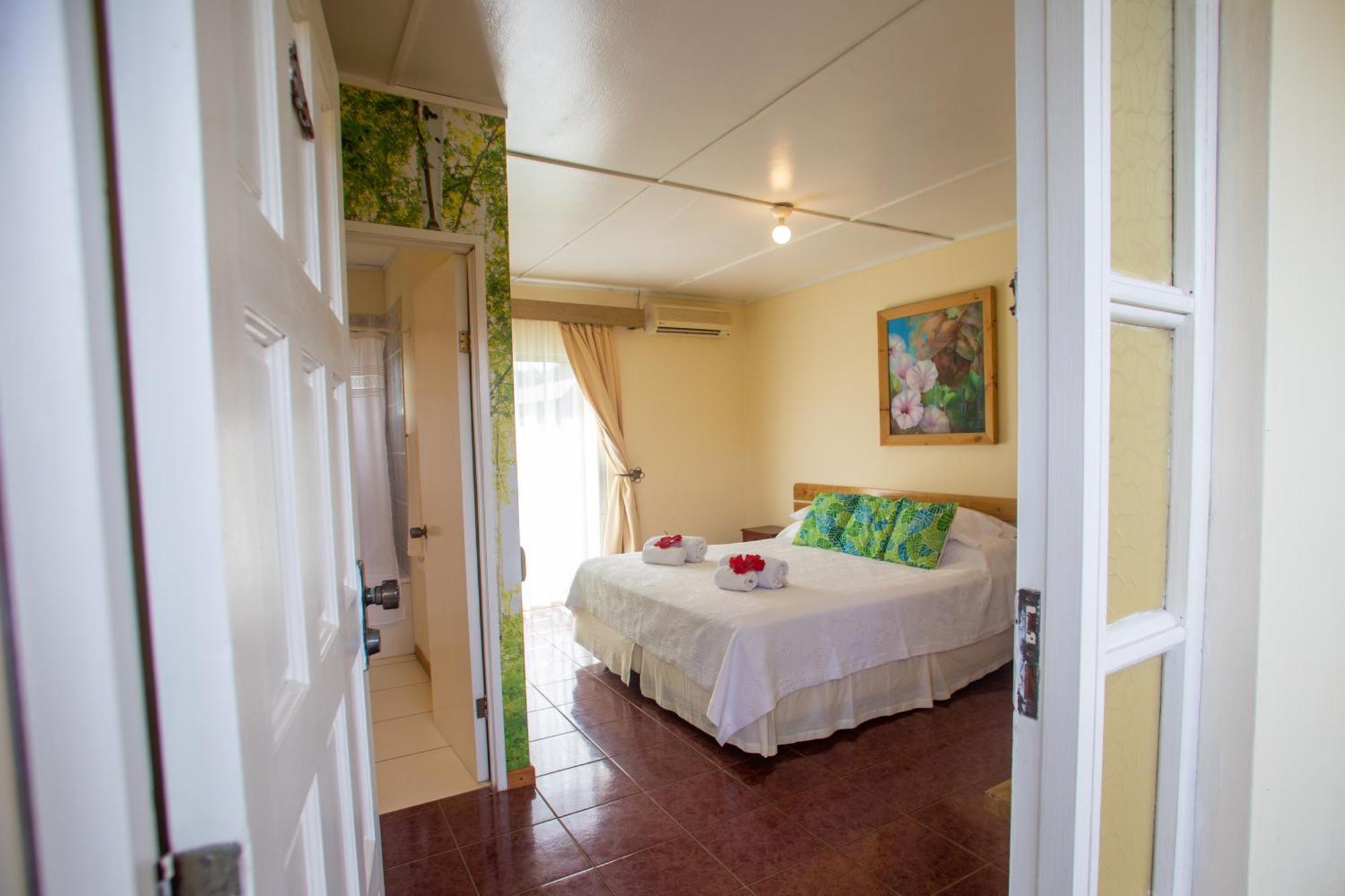 Hostal Uruhao Hanga Roa Buitenkant foto
